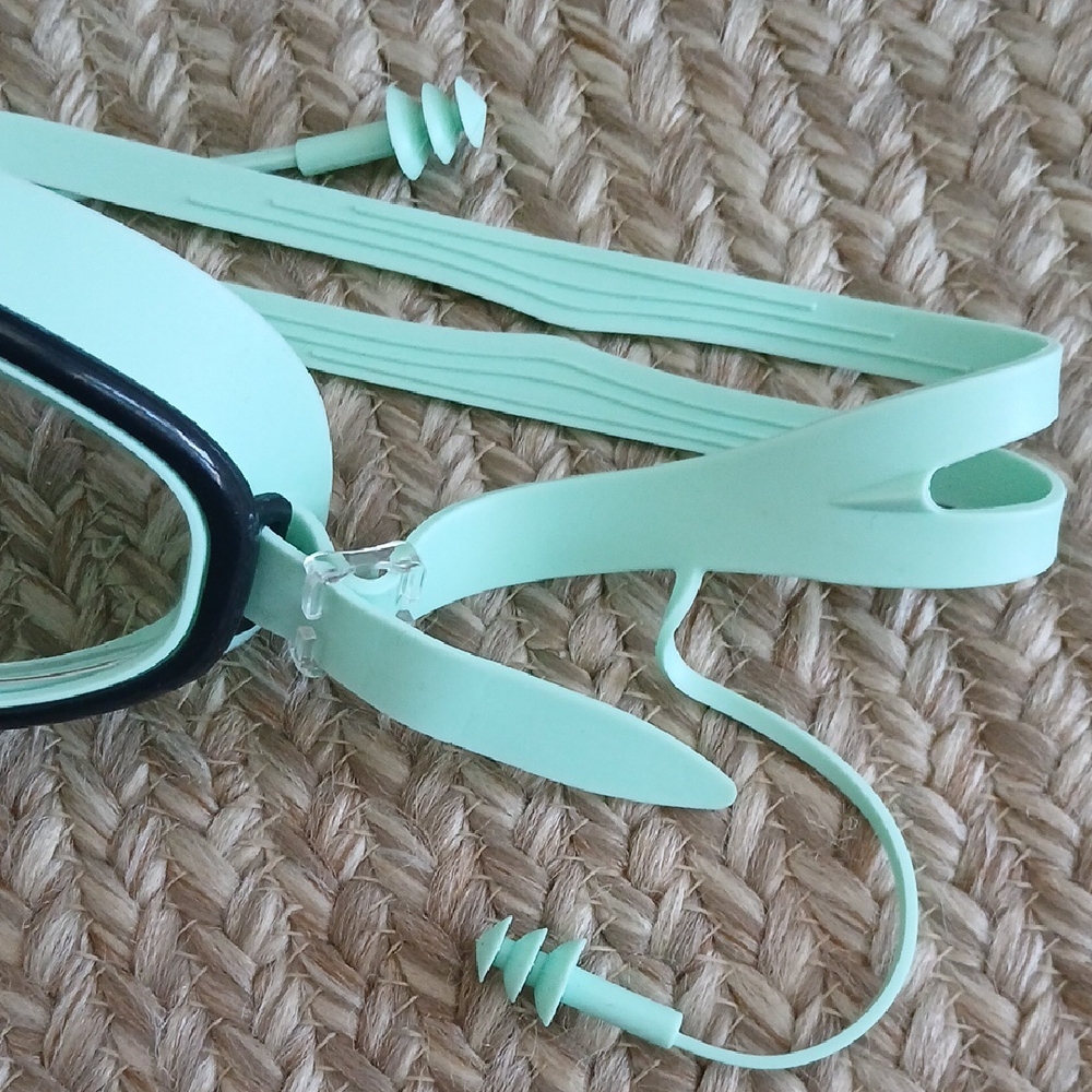 Childrens Swim Goggles Black & Green - Picture 5 of 9